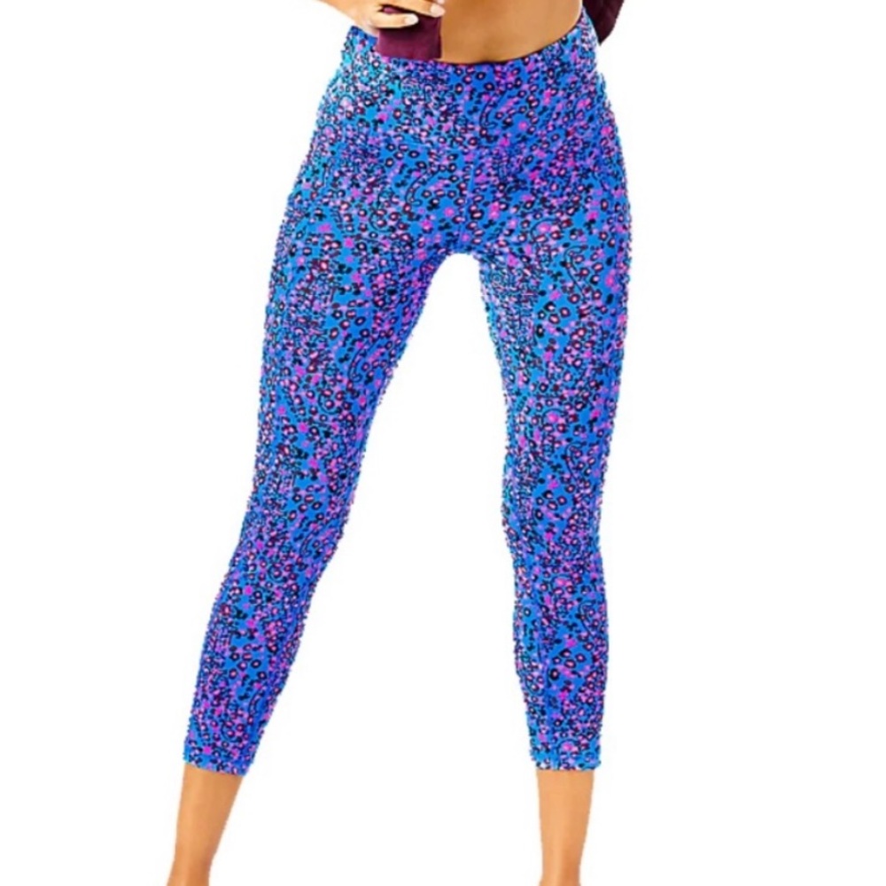 Lilly Luxletic Pants blue flare growl and prowl